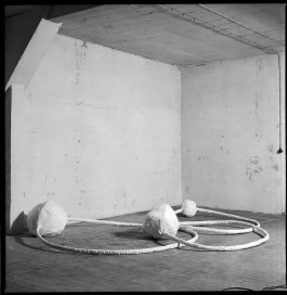 Ulrike Nattermüller , Contemporary painting Malerei Malerin Zeitgenössische Kunst Zeitgenössische Malerei Moderne Kunst Malerei 80er Malerei 90er Malerei 2000er Museum Abteiberg, Mönchengladbach Museum Folkwang, Essen Kölner Künstlerin Cologne Artist Women artist Annelie Pohlen Kunstforum Galerie Hans Strelow, Düsseldorf Galerie Klein, Bad Münstereifel Galerie Ricke, Köln Luke Wolfgarten Kunst Akademie Düsseldorf Horst Münch Galerie Bene Taschen, Köln Jagla Ausstellungsraum, Köln Ulrike Nattermüller Kunstraum München Schmetterlingsdasein Painters paint paintings Wuppertal Nürnberg Lisa und David Lauber Preis Peter Mertes Stipendium Bonner Kunstverein Kunstmuseum Bonn Künstler Kritisches Lexikon der Gegenwartskunst Prospekt Colours Of Bangladesh Jumpsuit and Blazer Ian Carr-Harris Gipsskulturen Stoffarbeiten